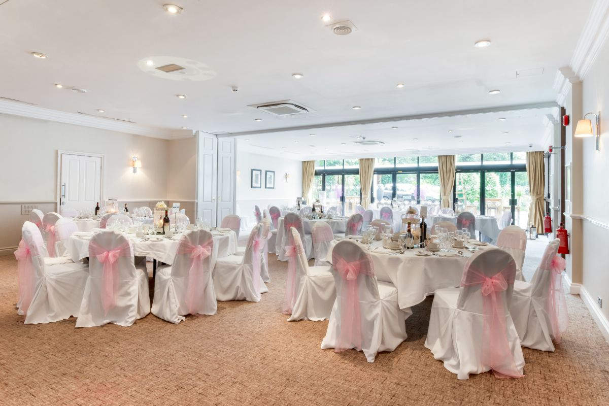 Gallery Item 4 for Pinewood Hotel