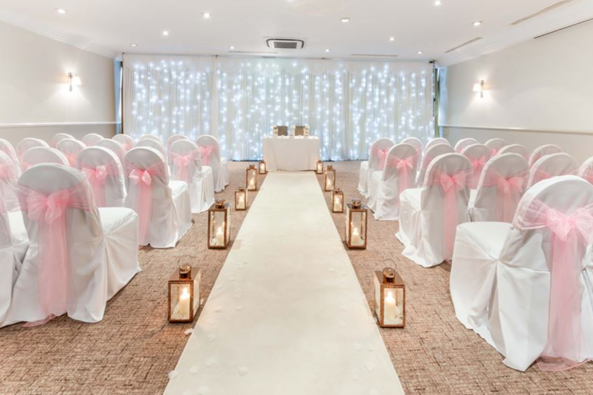 Gallery Item 1 for Pinewood Hotel