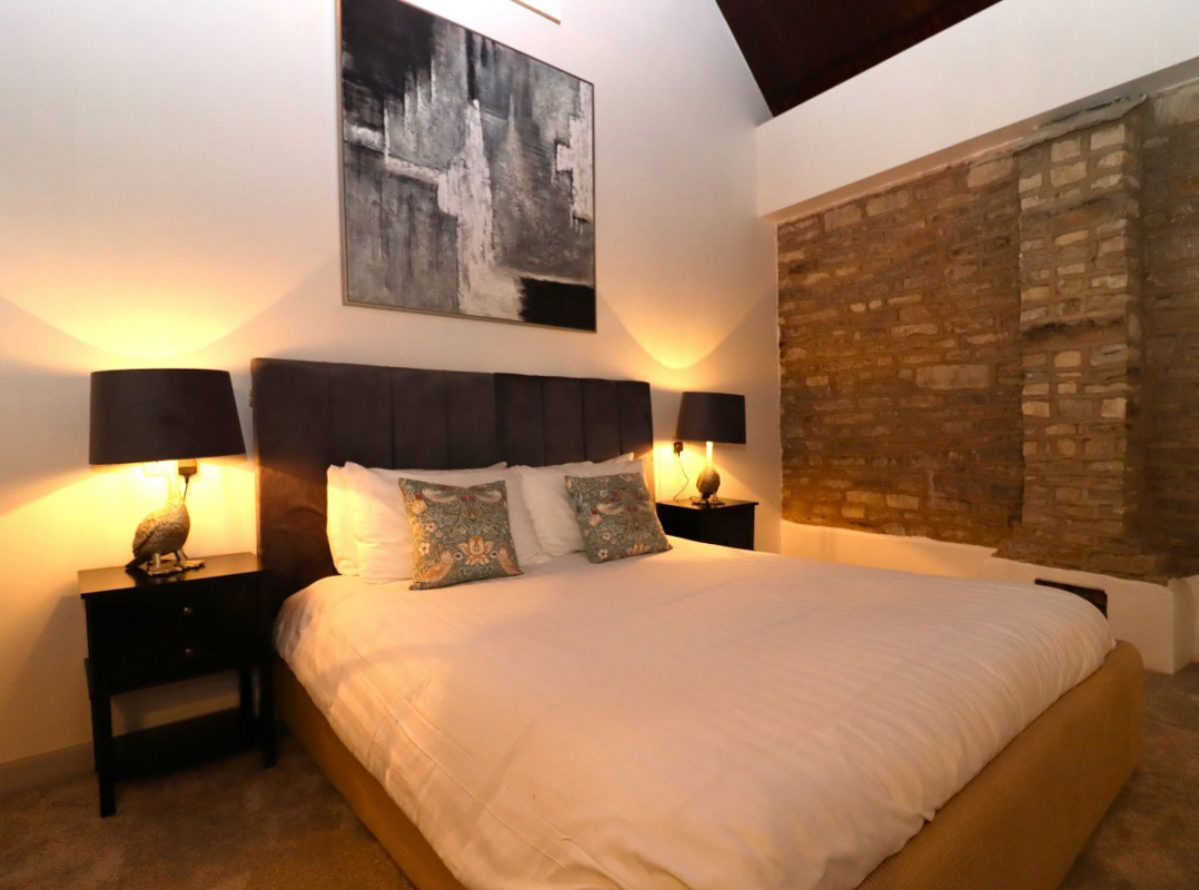 Gallery Item 24 for Pettifers Hotel