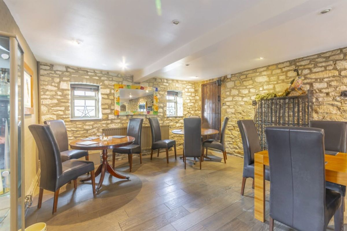 Gallery Item 10 for Pettifers Hotel
