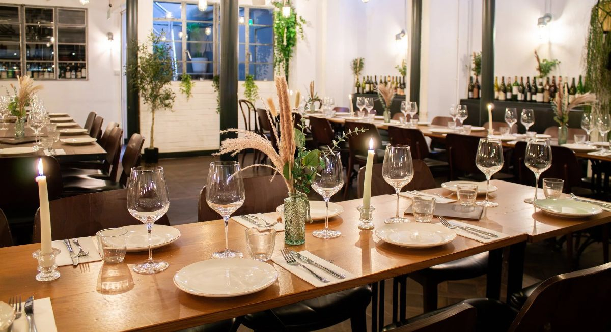 Gallery Item 100 for Fare Restaurant + Bar