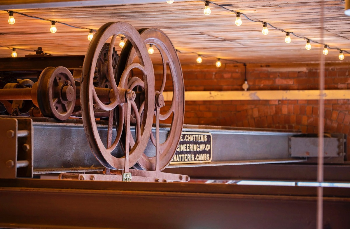 Gallery Item 6 for The Light Bar &amp; Dining