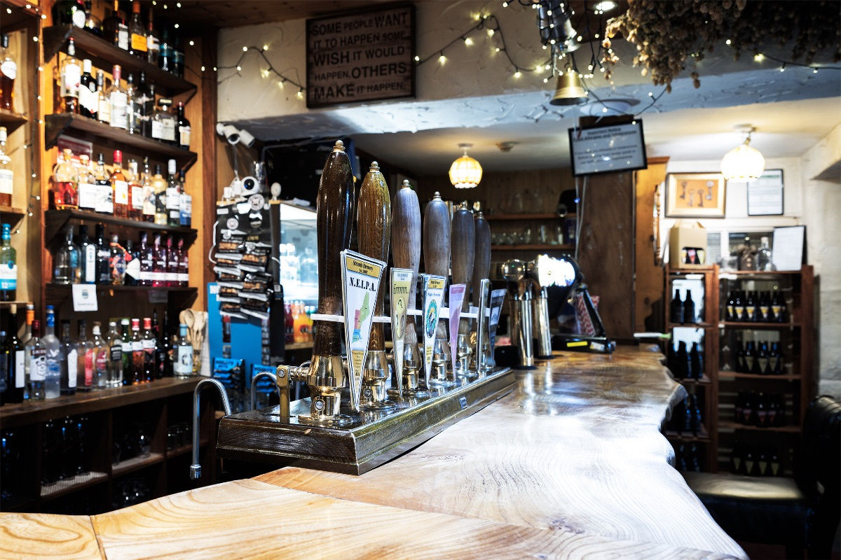 Gallery Item 2 for Strands Hotel &amp; Screes Inn