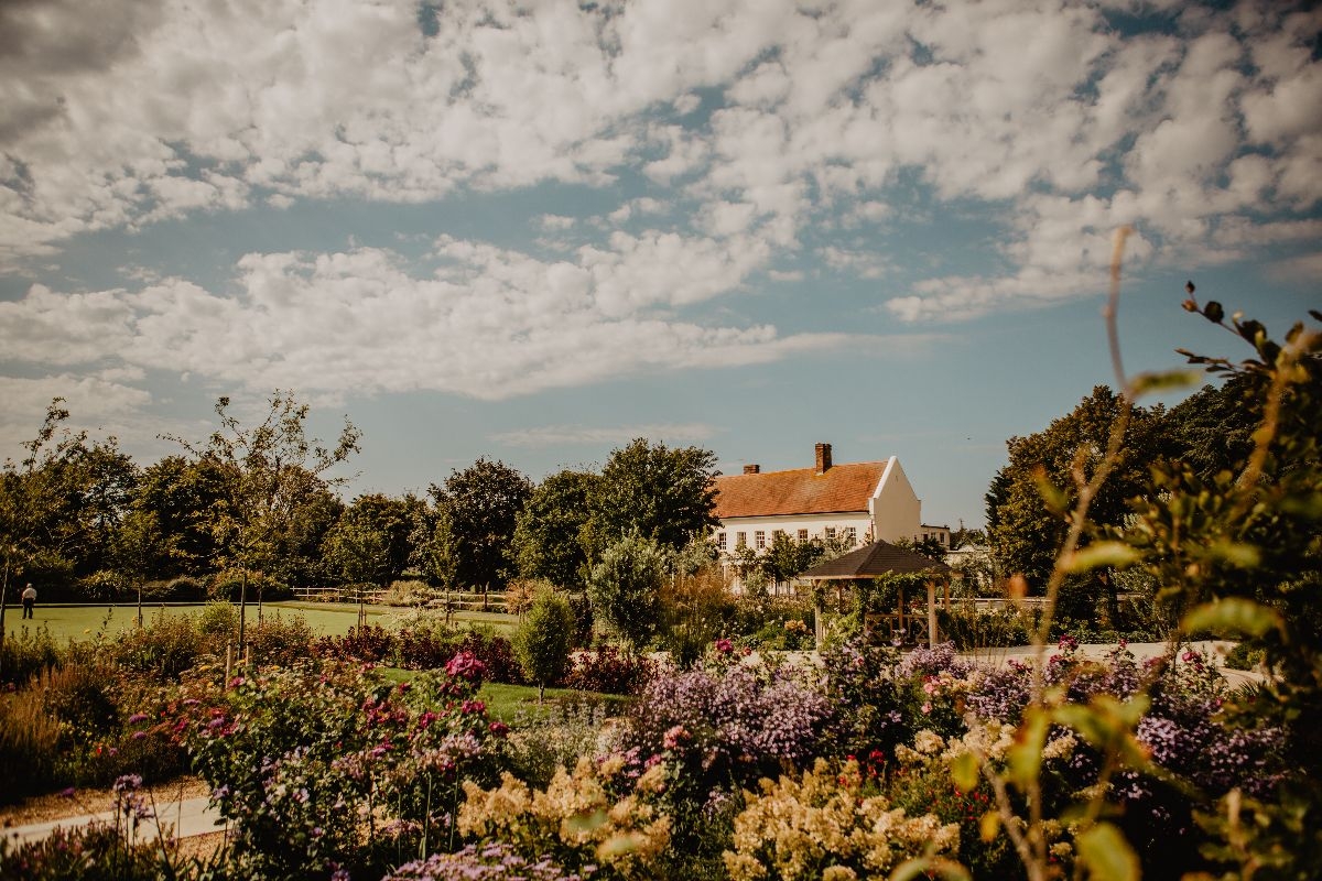 Gallery Item 1 for Field Place Manor House &amp; Barns