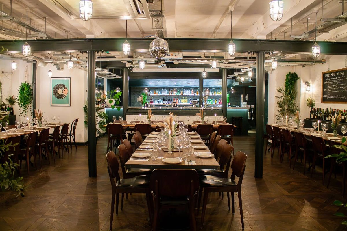 Gallery Item 103 for Fare Restaurant + Bar