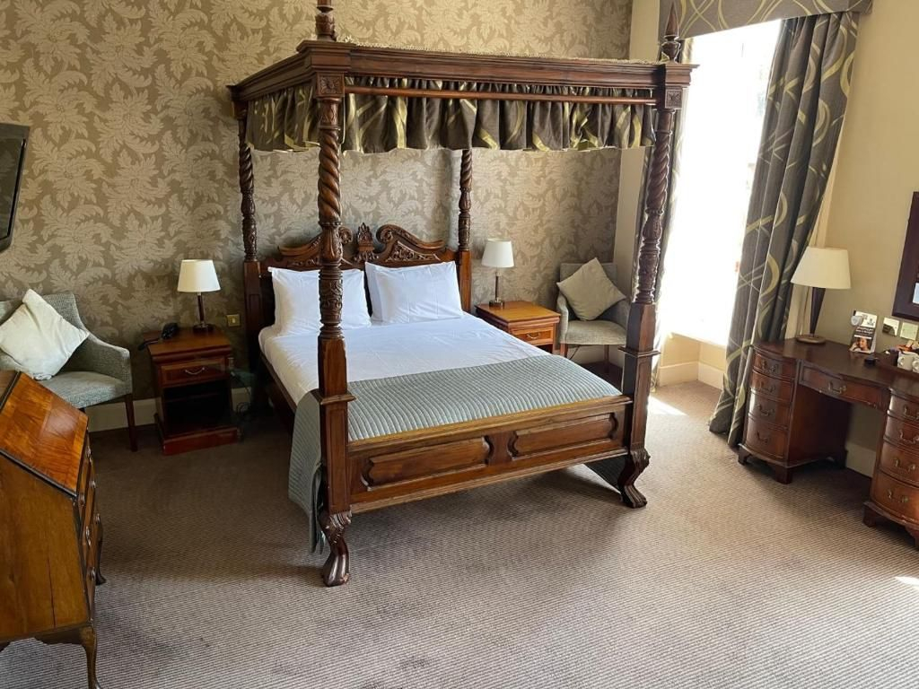 Gallery Item 2 for The Manor Hotel