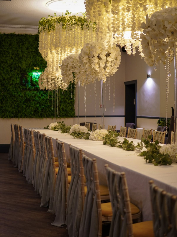 Gallery Item 2 for Olea Lounge