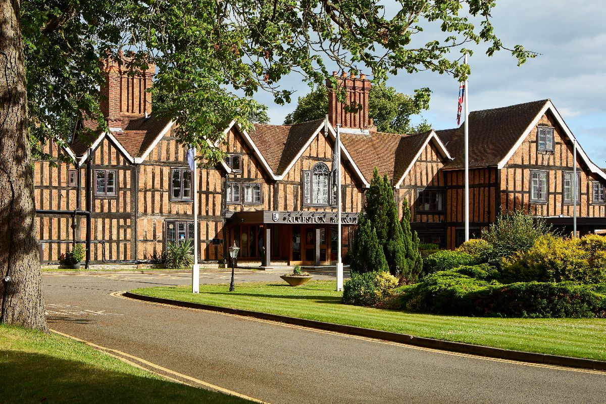 Gallery Item 4 for Macdonald Alveston Manor