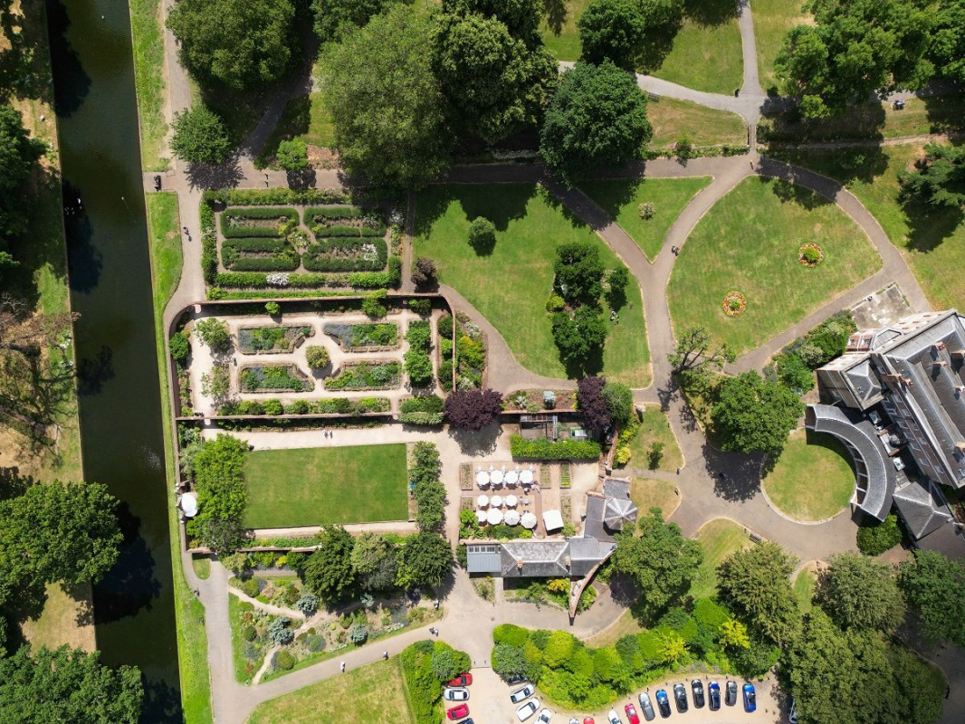 Gallery Item 5 for Valentines Mansion &amp; Gardens