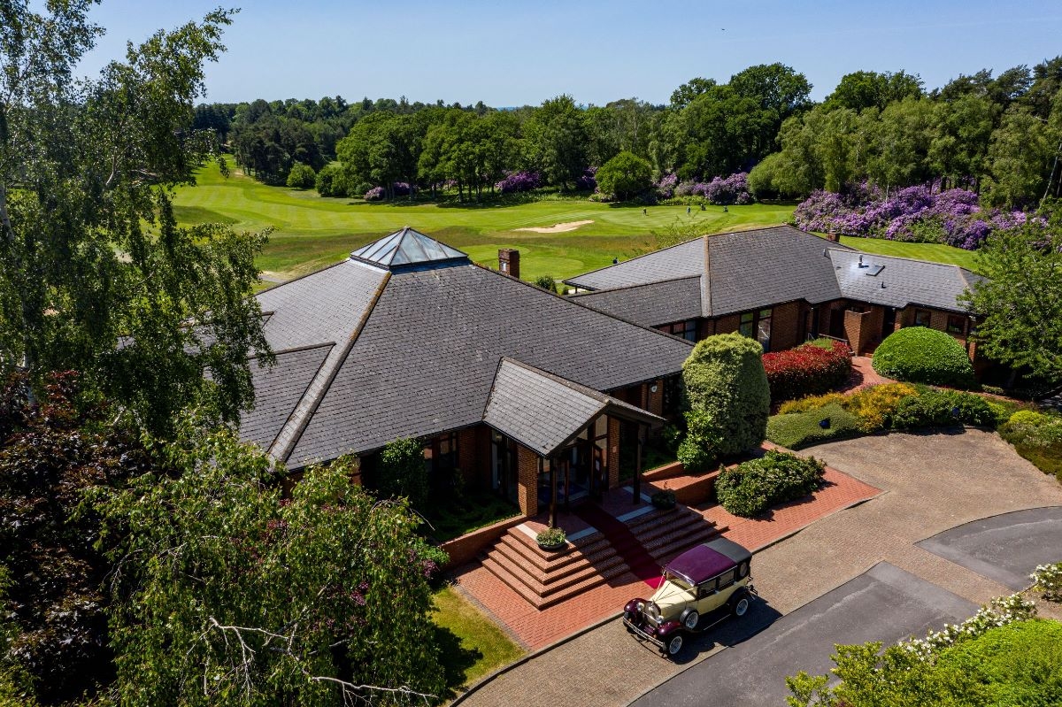Gallery Item 1 for Bearwood Lakes Golf Club
