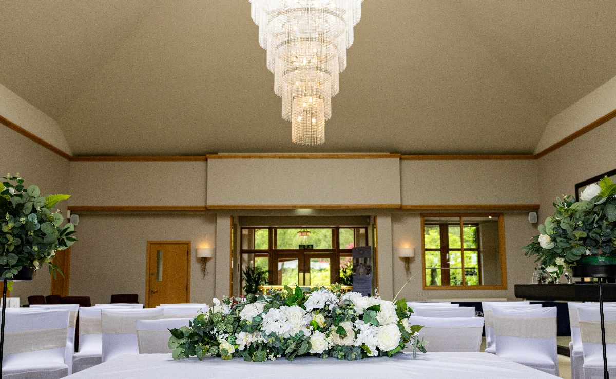 Gallery Item 2 for Bearwood Lakes Golf Club