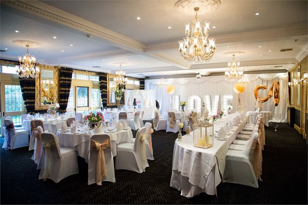 Gallery Item 2 for Cricklade House Hotel