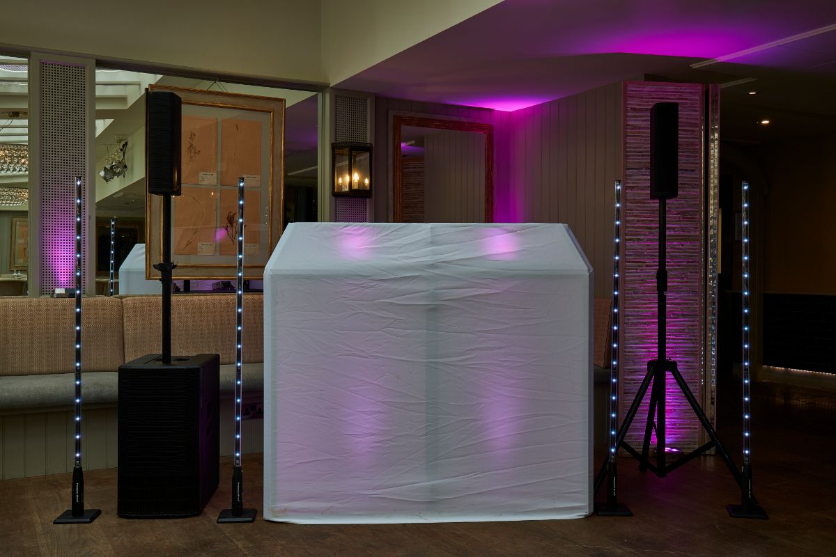 Gallery Item 6 for The Hoste