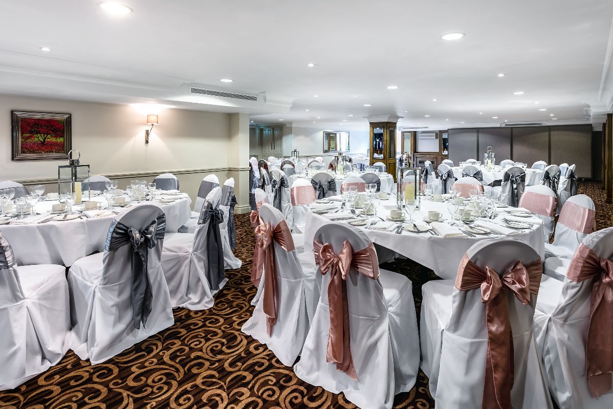 Gallery Item 4 for Pinewood Hotel