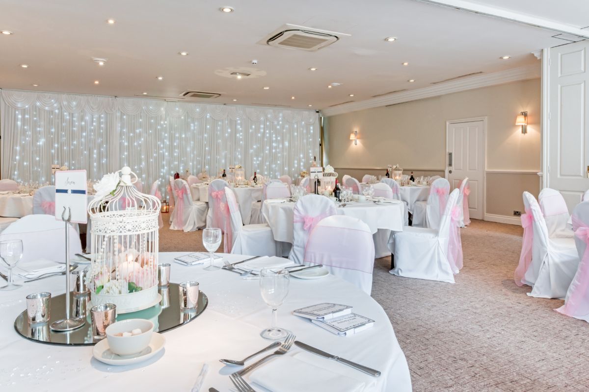Gallery Item 5 for Pinewood Hotel