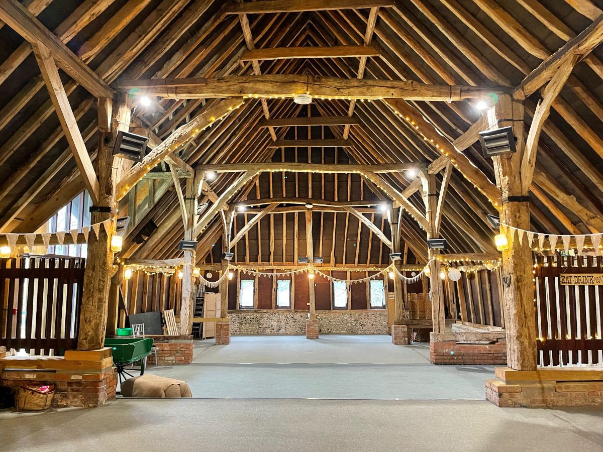 Gallery Item 5 for Farthingloe Barn