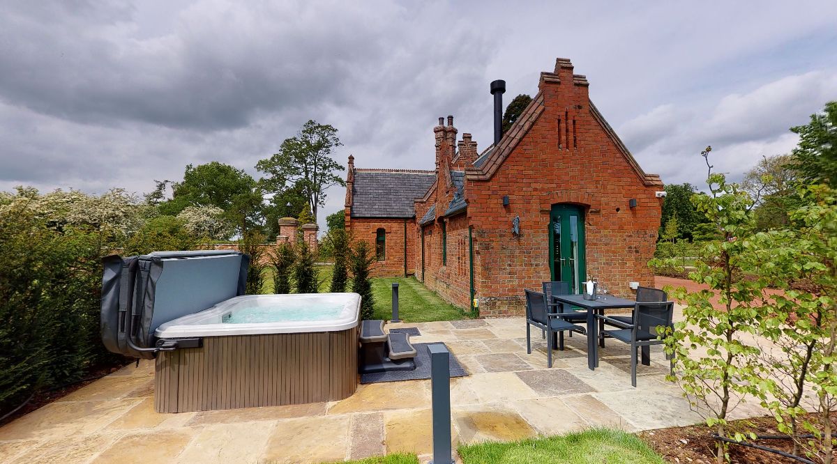 Gallery Item 4 for Aldwark Manor Estate