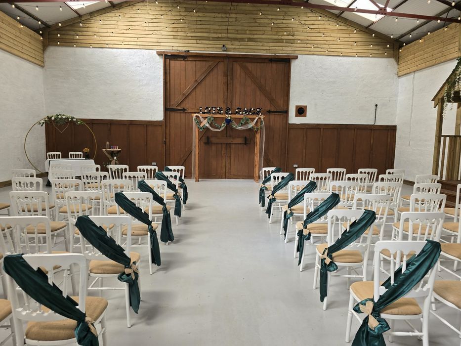 Gallery Item 12 for Cholderton Rare Breeds Farm - Vine View Barn
