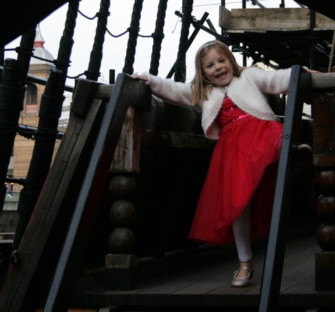 Gallery Item 3 for The Golden Hinde