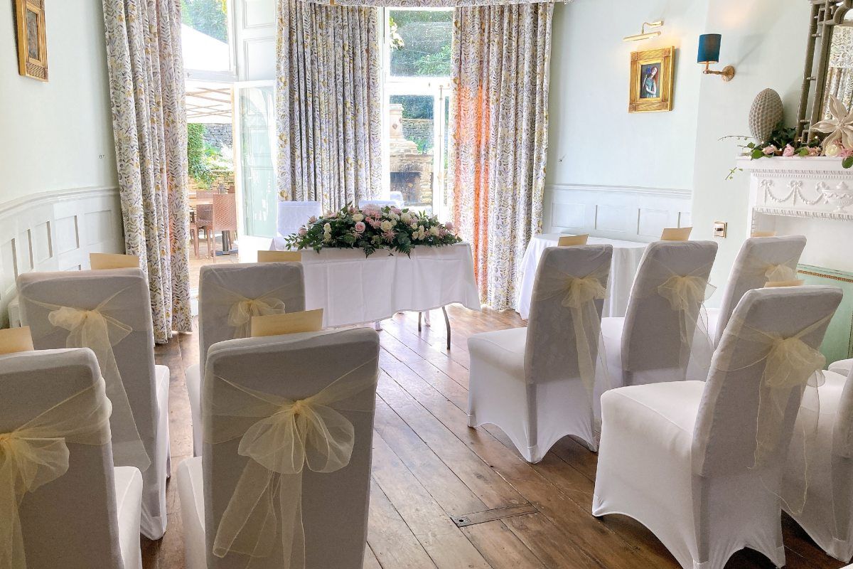 Gallery Item 4 for Burleigh Court Cotswolds