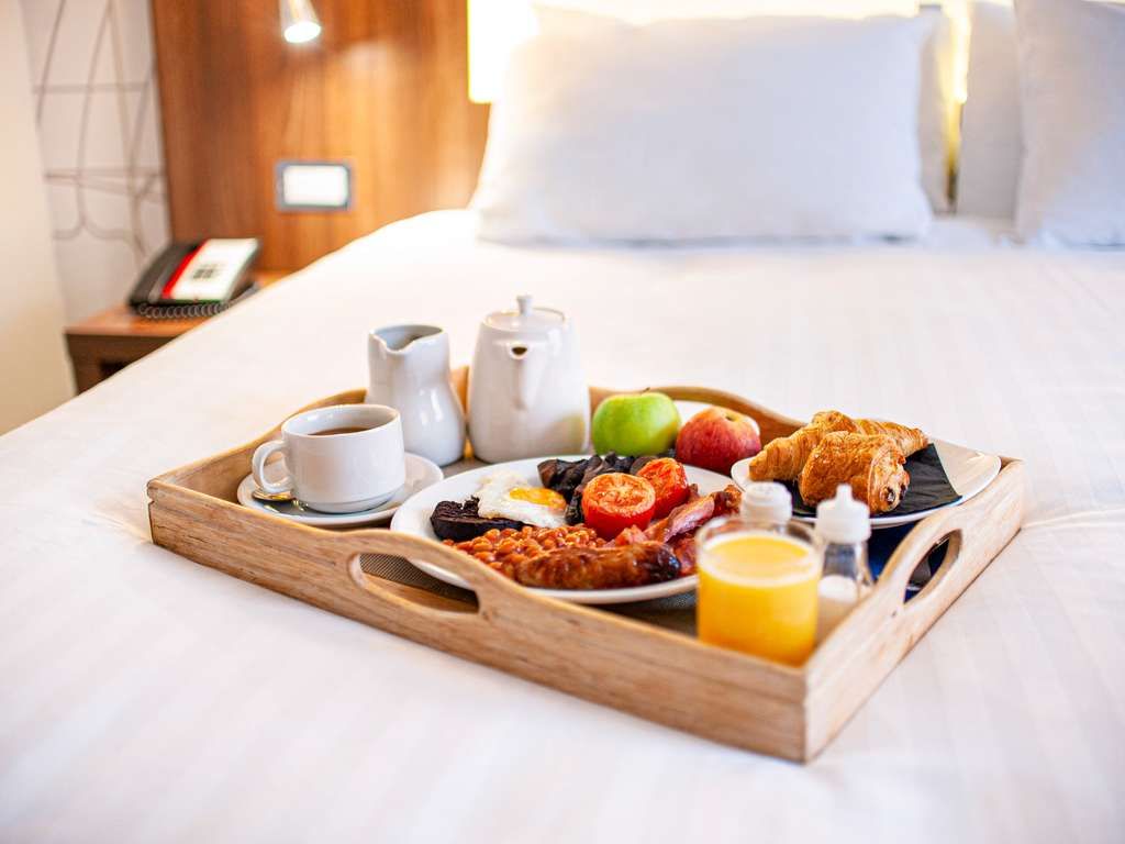 Eat Gallery Item 16 for Mercure Telford Centre Hotel