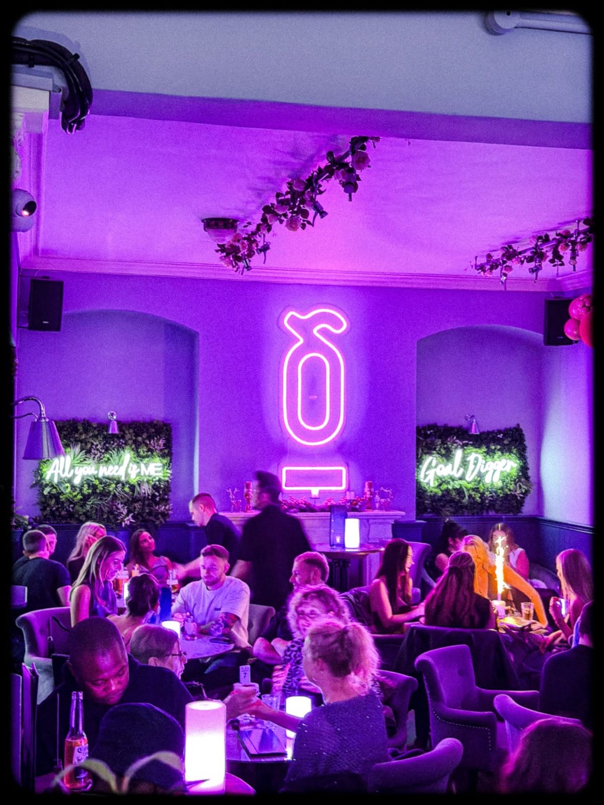 Gallery Item 7 for Olea Lounge