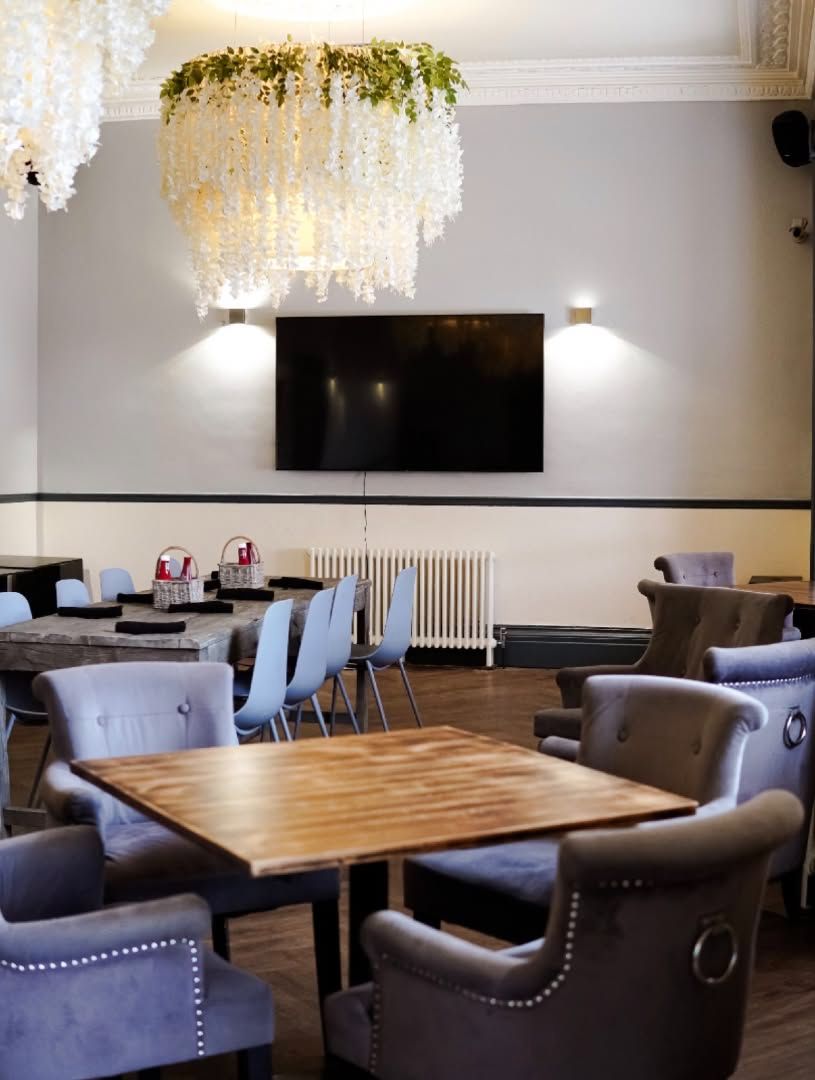 Gallery Item 3 for Olea Lounge