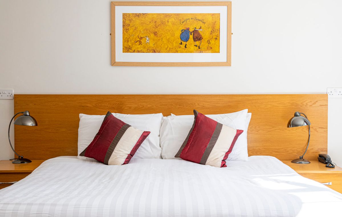 Stay Gallery Item 12 for Pettifers Hotel