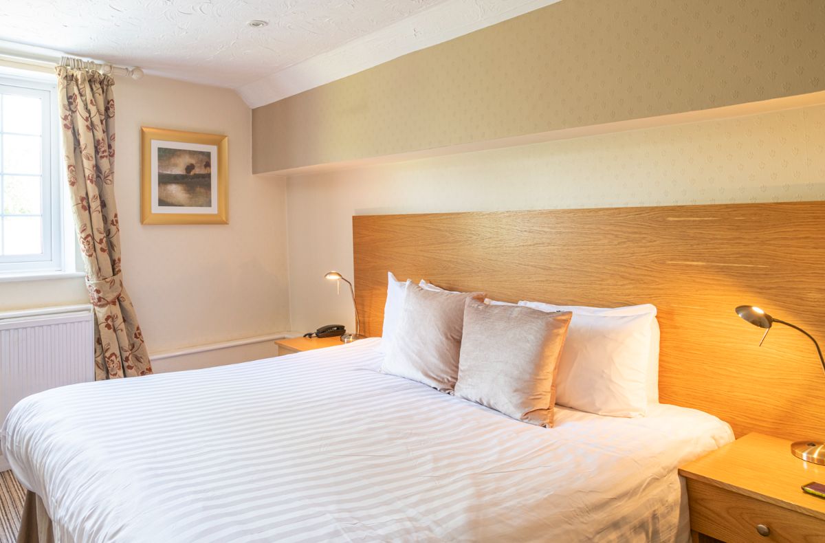 Stay Gallery Item 10 for Pettifers Hotel