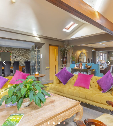 Eat Gallery Item 15 for Pettifers Hotel