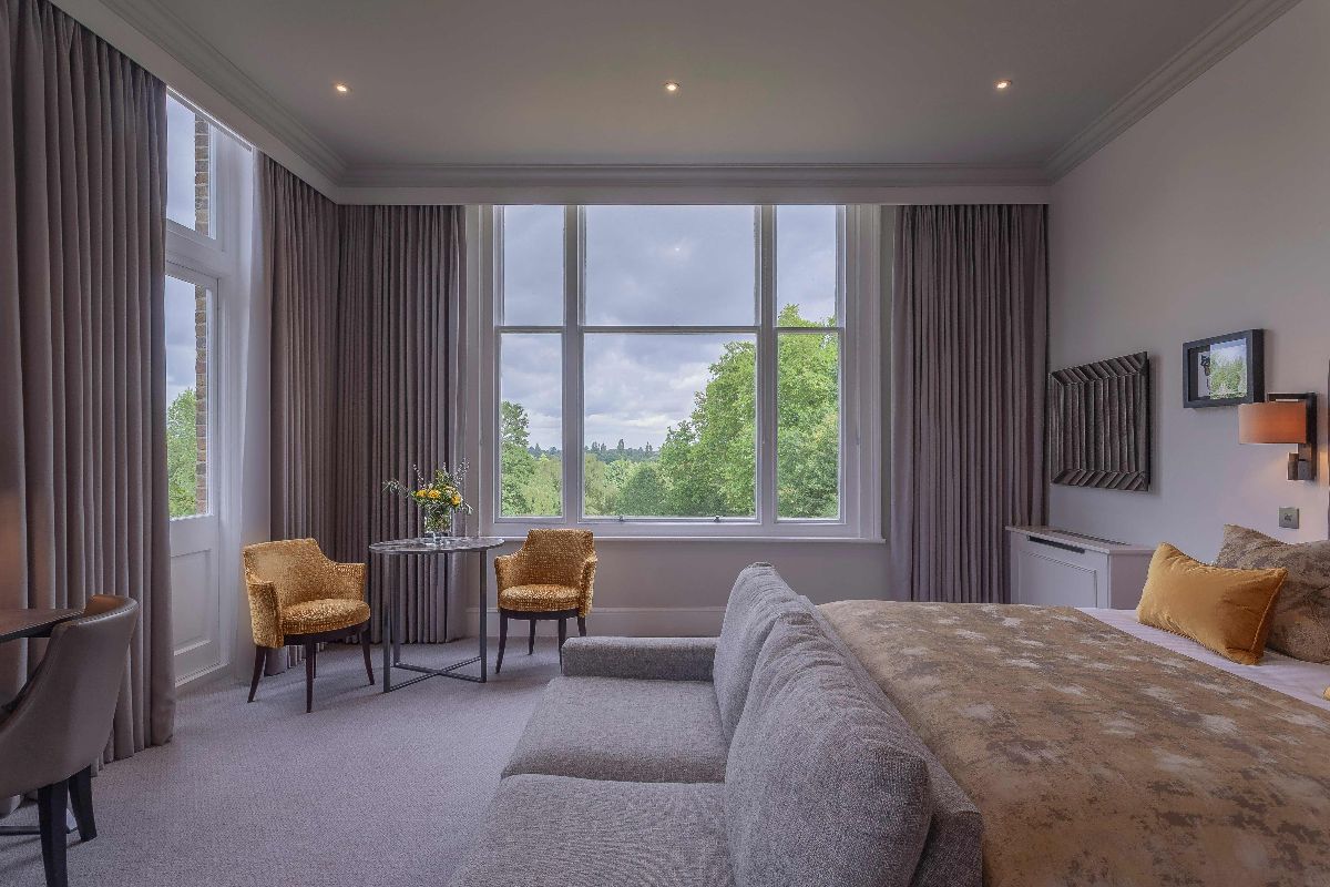 Stay Gallery Item 12 for Oatlands Park Hotel