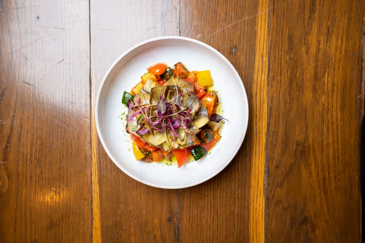 Eat Gallery Item 9 for Fare Restaurant + Bar