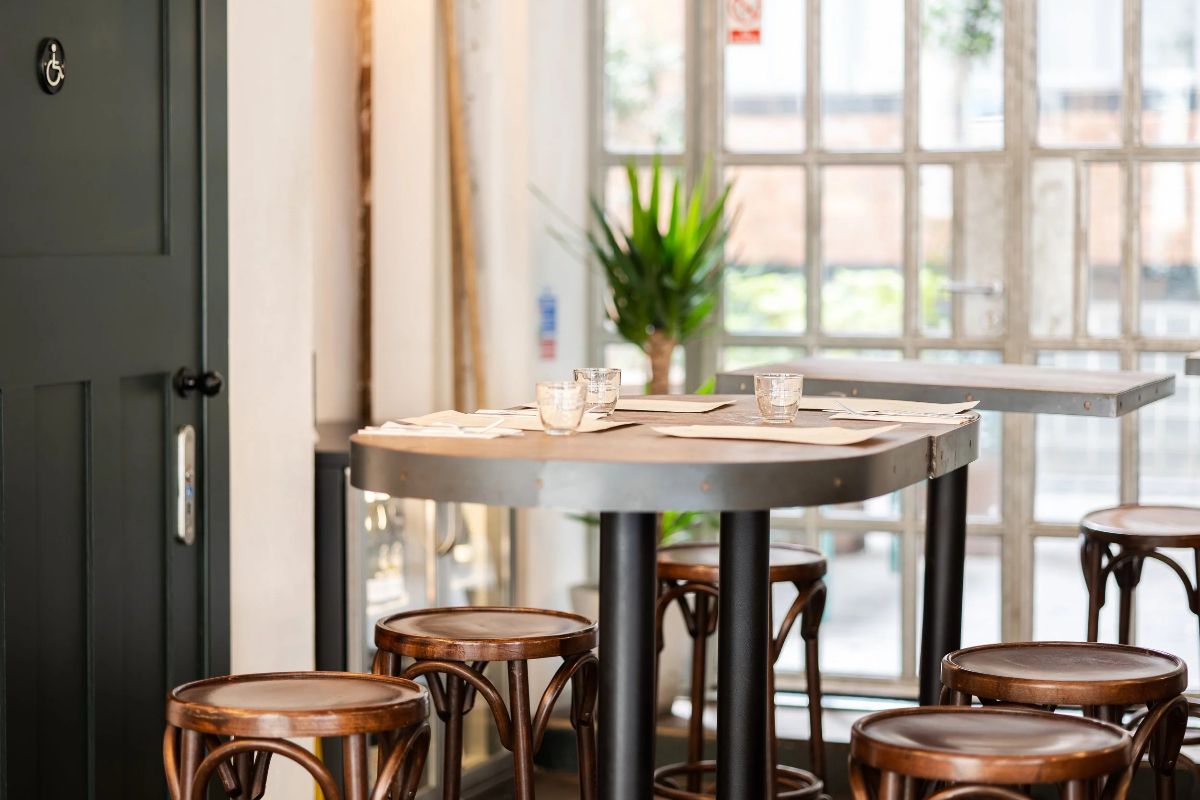 Eat Gallery Item 13 for Fare Restaurant + Bar