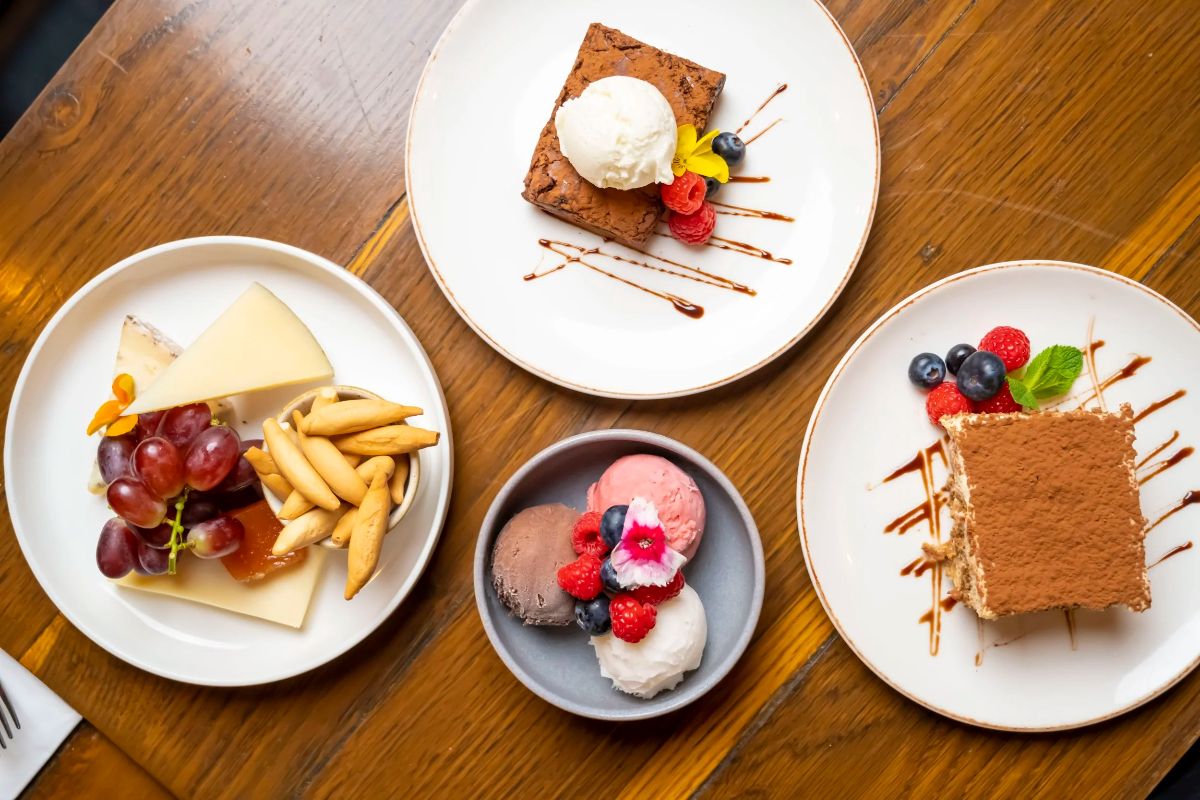 Eat Gallery Item 19 for Fare Restaurant + Bar